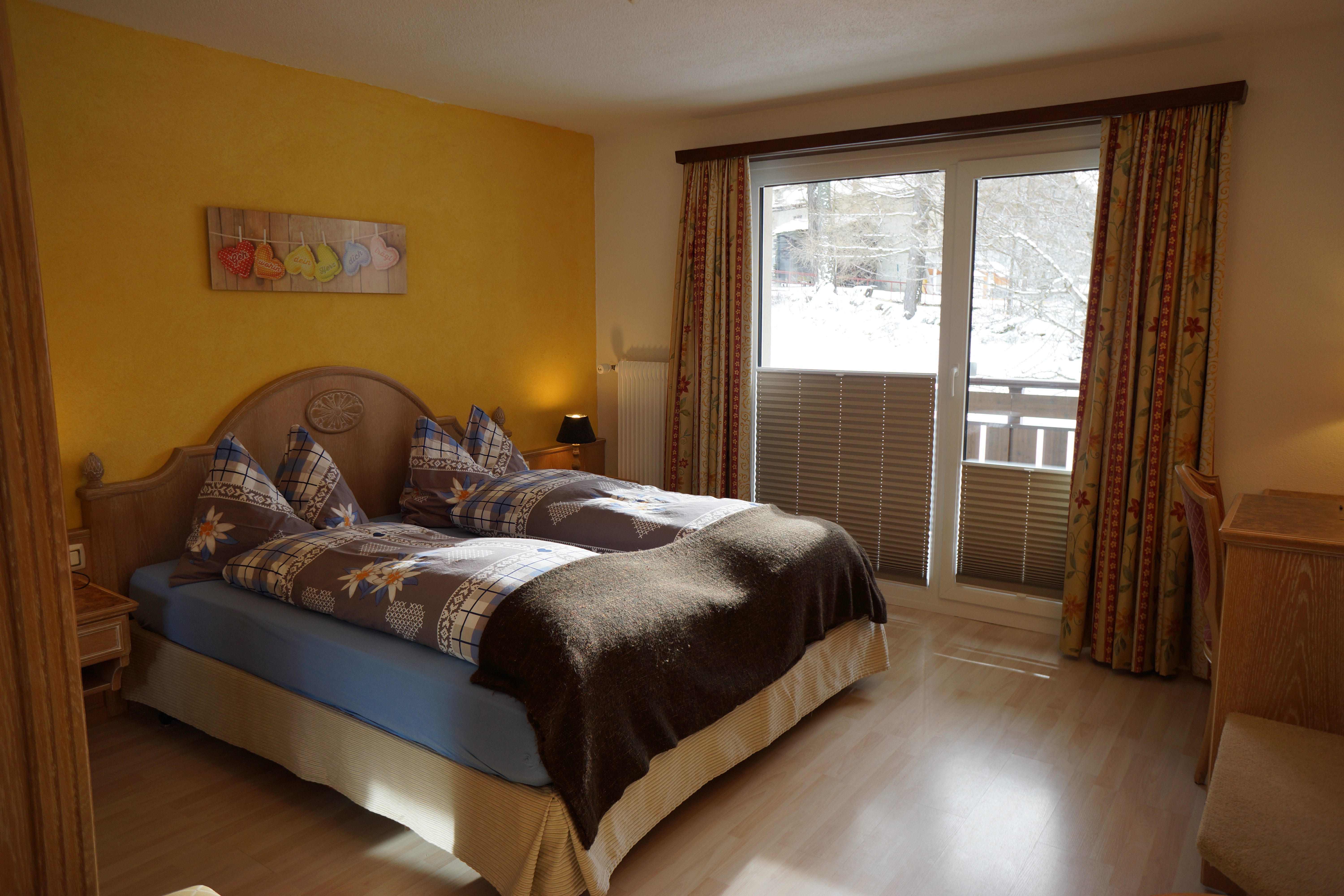 6er Wohnung „Hirsch“ – Ferienhaus Romantica